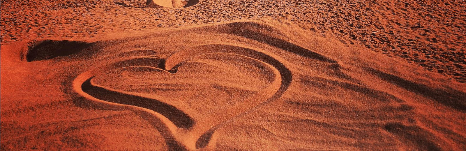 Retraite in de woestijn, Wadi Rum, Jordanië. Jordan Desert Journeys