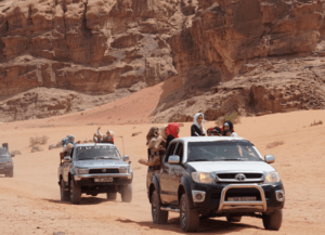 Tamar Malinoff Arabische vrouwen uitje in de woestijn